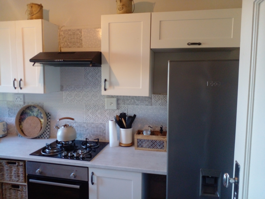 To Let 2 Bedroom Property for Rent in Mount Rhodes Western Cape